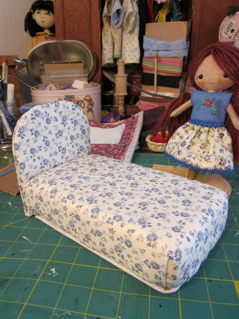 Мебель для кукол своими руками | как сделать удобную и практичную мебель (95 фото)