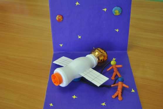 Поделки ко дню космонавтики 2021. подборка идей на 12 апреля для детского сада и школы