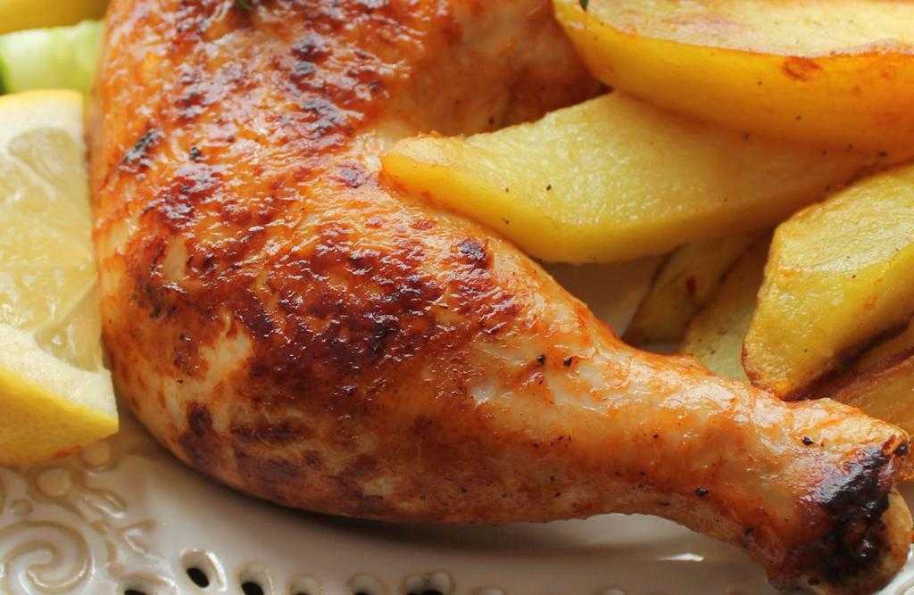 Куриные ножки с картошкой в духовке — самые вкусные рецепты