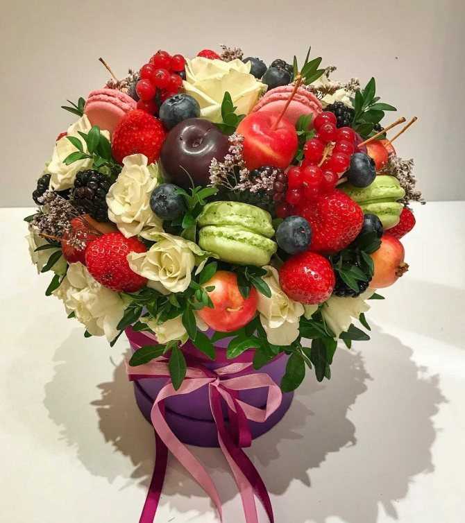 Как сделать букет? букеты из цветов, конфет, фруктов + 100 фото