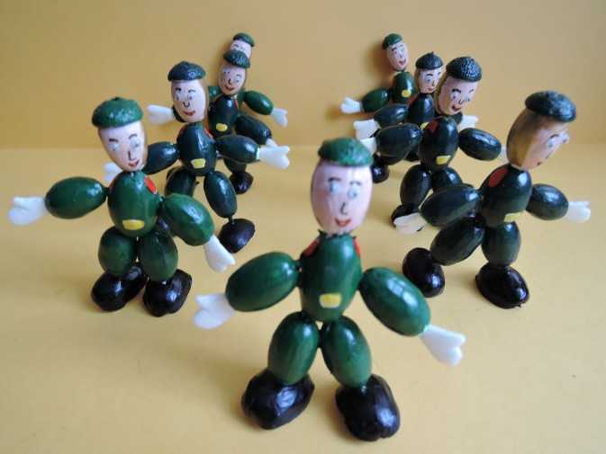Солдатик - игрушка для детей и взрослых - коробочка идей и мастер-классов