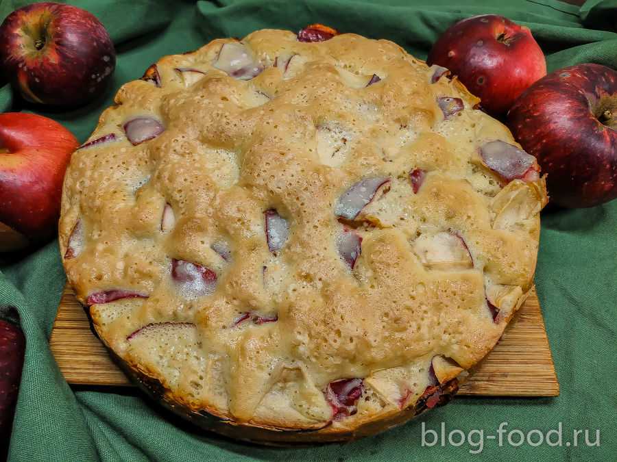 Мы подготовили для Вас интересные идеи, воспользовавшись которыми вы сможете превратить самую обыкновенную Шарлотку с яблоками в изысканный праздничный десерт