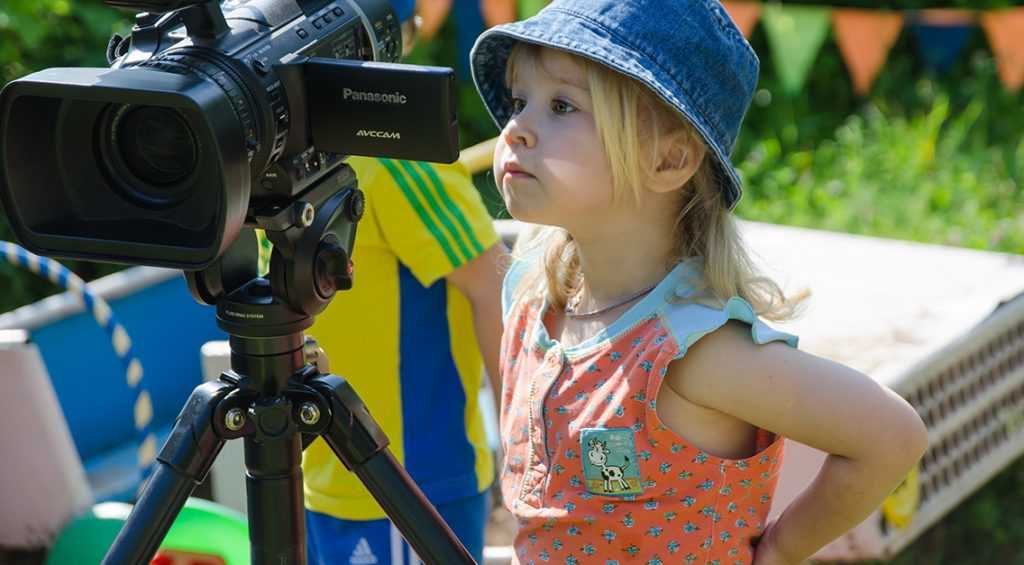 Как зарабатывать на фотосъёмке детей, проводя фотосессии бесплатно