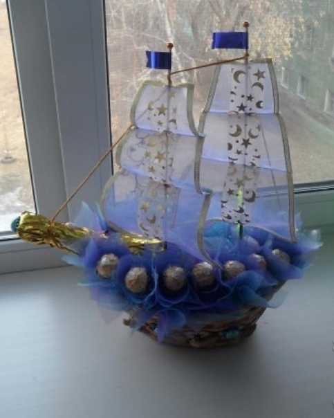 Украшение праздника. подарочный корабль из конфет своими руками (фото, мастер-класс)