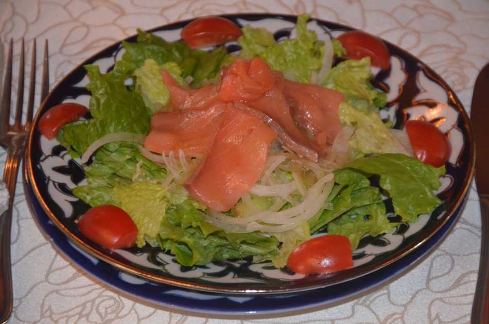 Салат золотая рыбка с семгой рецепт с фото - тут вкусно