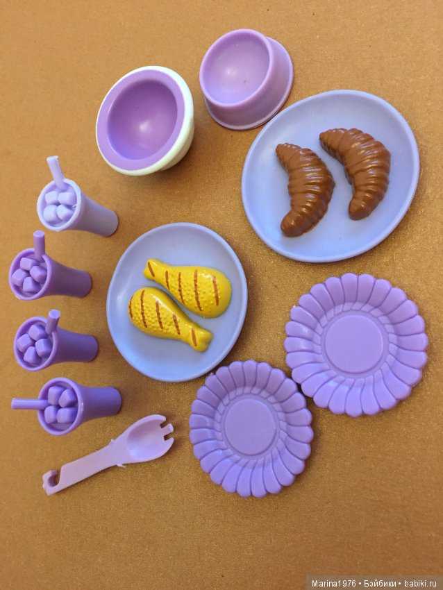 Из чего можно сделать посуду. Посуда для Барби из полимерной глины. Еда из пластилина. Еда для кукол. Посуда для кукол из пластилина.