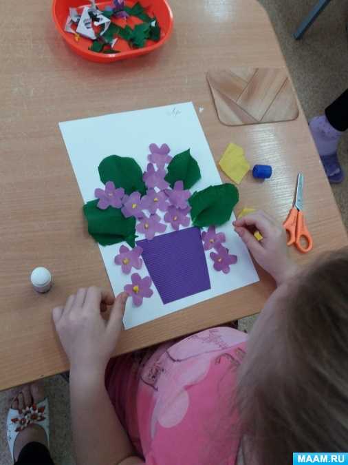 Нод по аппликации «ваза с цветами» для младшей группы. воспитателям детских садов, школьным учителям и педагогам - маам.ру