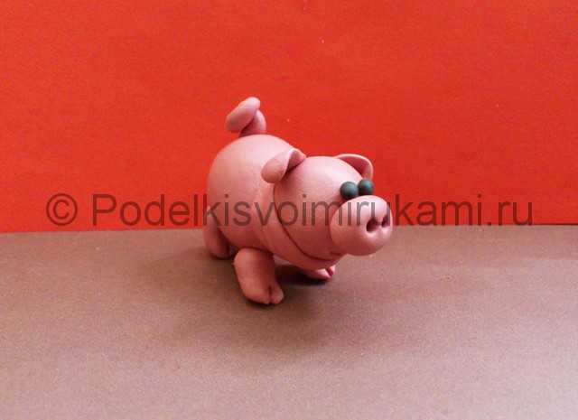 Как слепить из пластилина свинку: обычную или сказочную