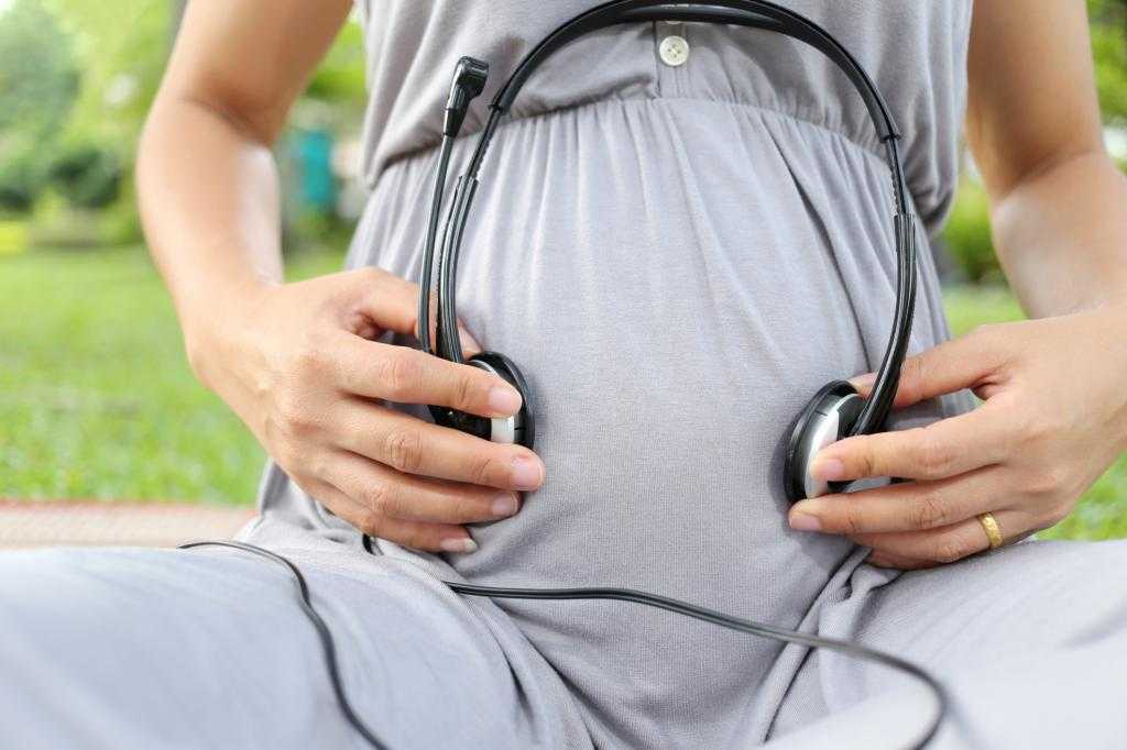 Хобби для беременных: безопасное рукоделие и другие идеи
