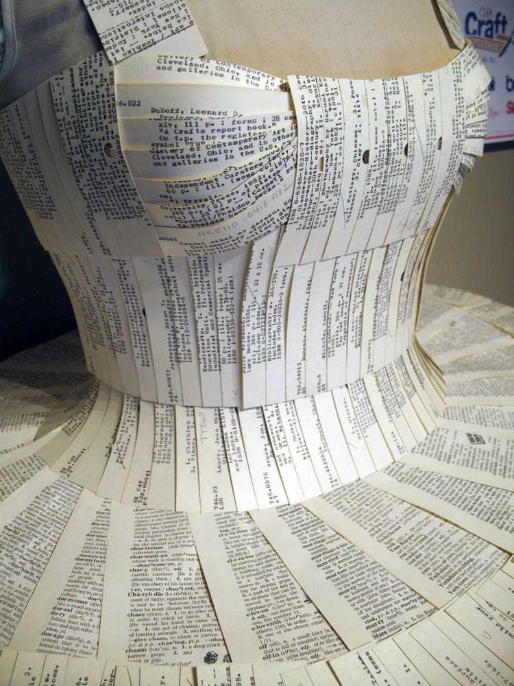 Как сделать из бумаги платье: пошаговая инструкция как делается бумажное платье