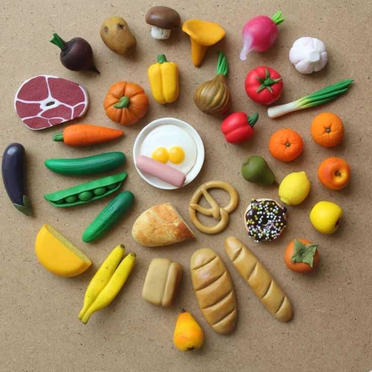 Как сделать из пластилина еду для кукол — поделки для детей