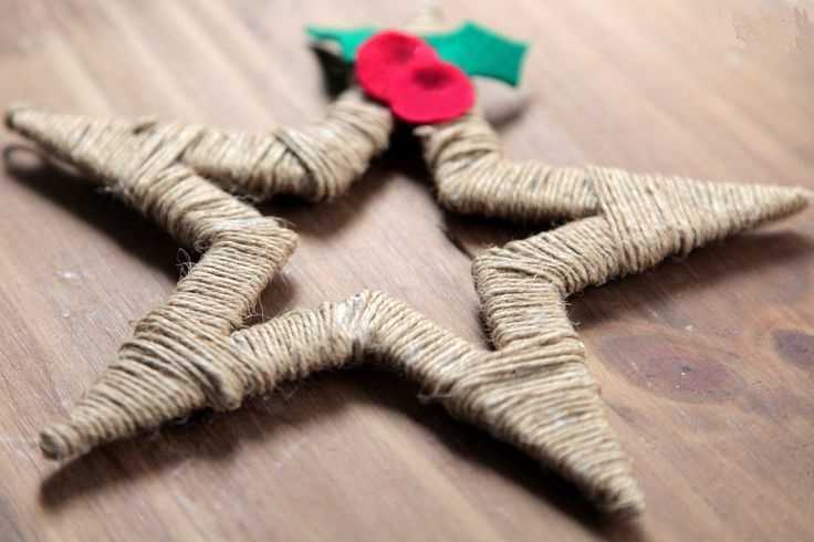 Оригинальные новогодние украшения своими руками: ажурные шары из ниток