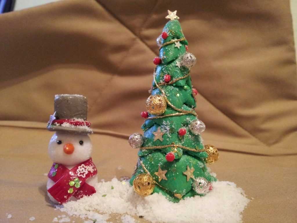 Как сделать елку из пластилина своими руками: оригинальные идеи украшения дома к новому году и рождеству