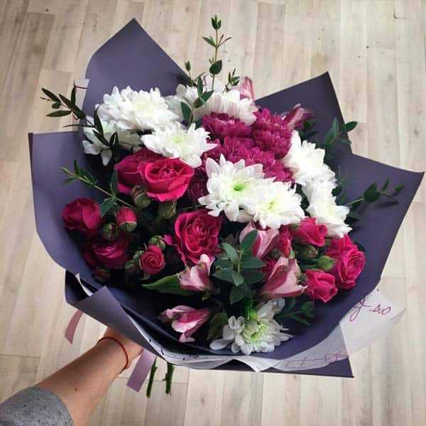 ᐉ какие цветы подарить маме девушки? какие цветы подарить: девушке, жене, маме, бабушке, подруге и теще - mariya-mironova.ru