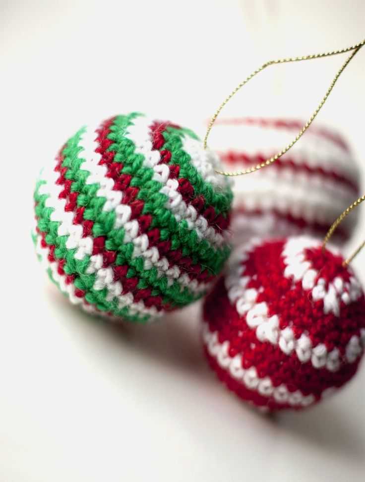 Как связать новогодний шар крючком, простые красивые шары на елку