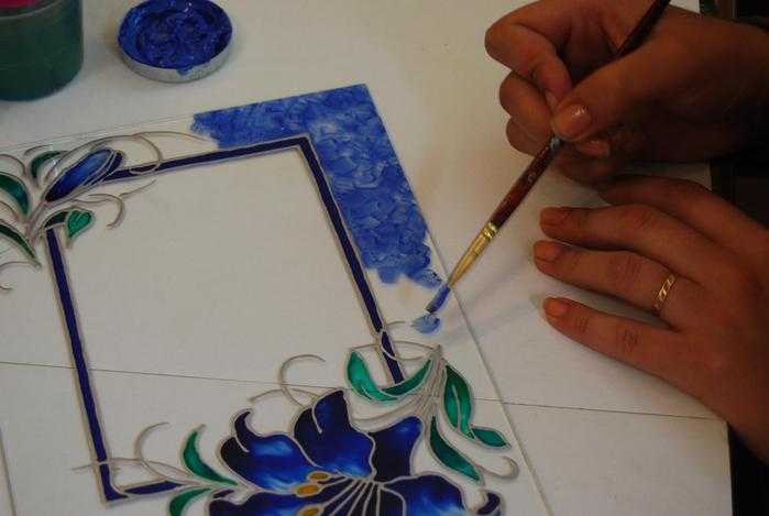 Как рисовать акриловыми красками по керамике: техника росписи и мастер класс для начинающих | в мире краски