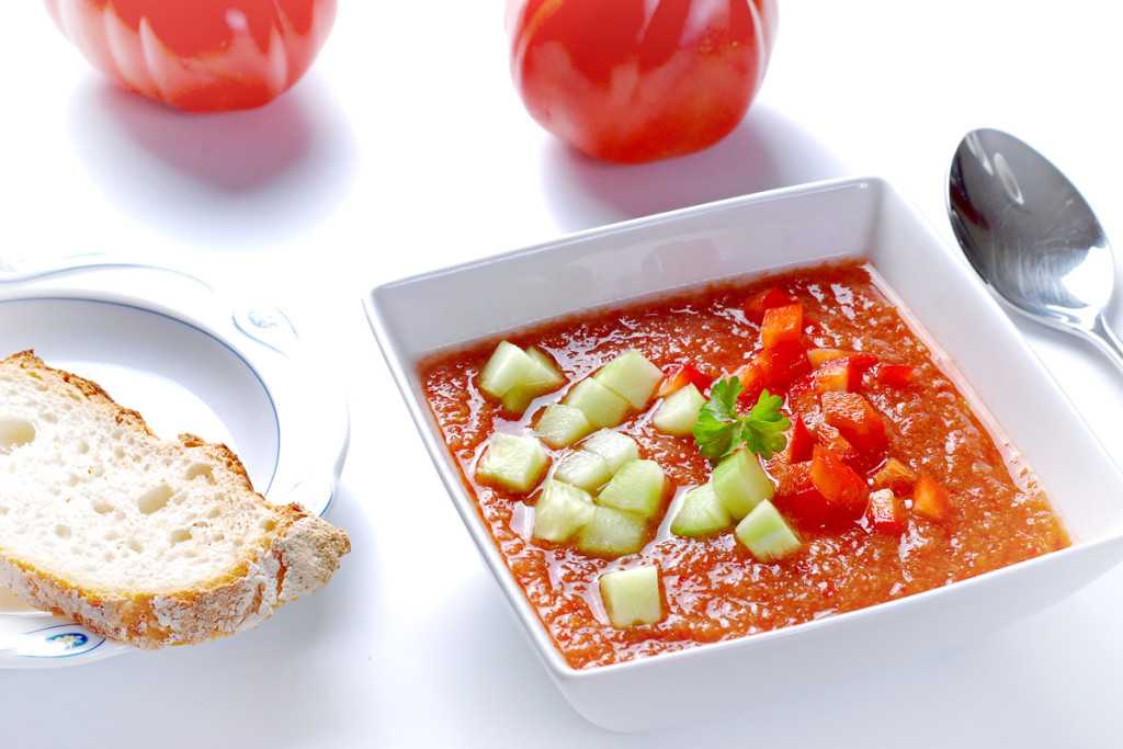 Гаспачо – классический рецепт традиционного испанского супа из свежих томатов